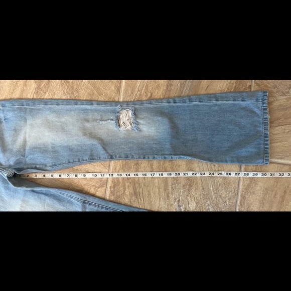Joe’s Jeans Rocker Distressed Light Wash 25 - Picture 3 of 11
